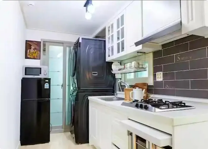 경복궁 도심속 조용한 힐링 무료주차 최대7인 연신내 Gtx-a로 서울역4분 Apartamento Seúl